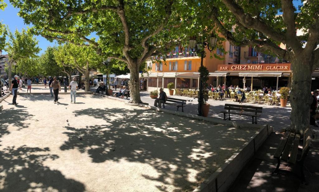 Appartement Altair Le Lavandou Dış mekan fotoğraf